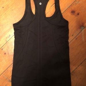 Plain black lulu tank top